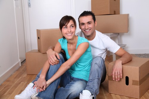 City apartment relocation logistics in Spain